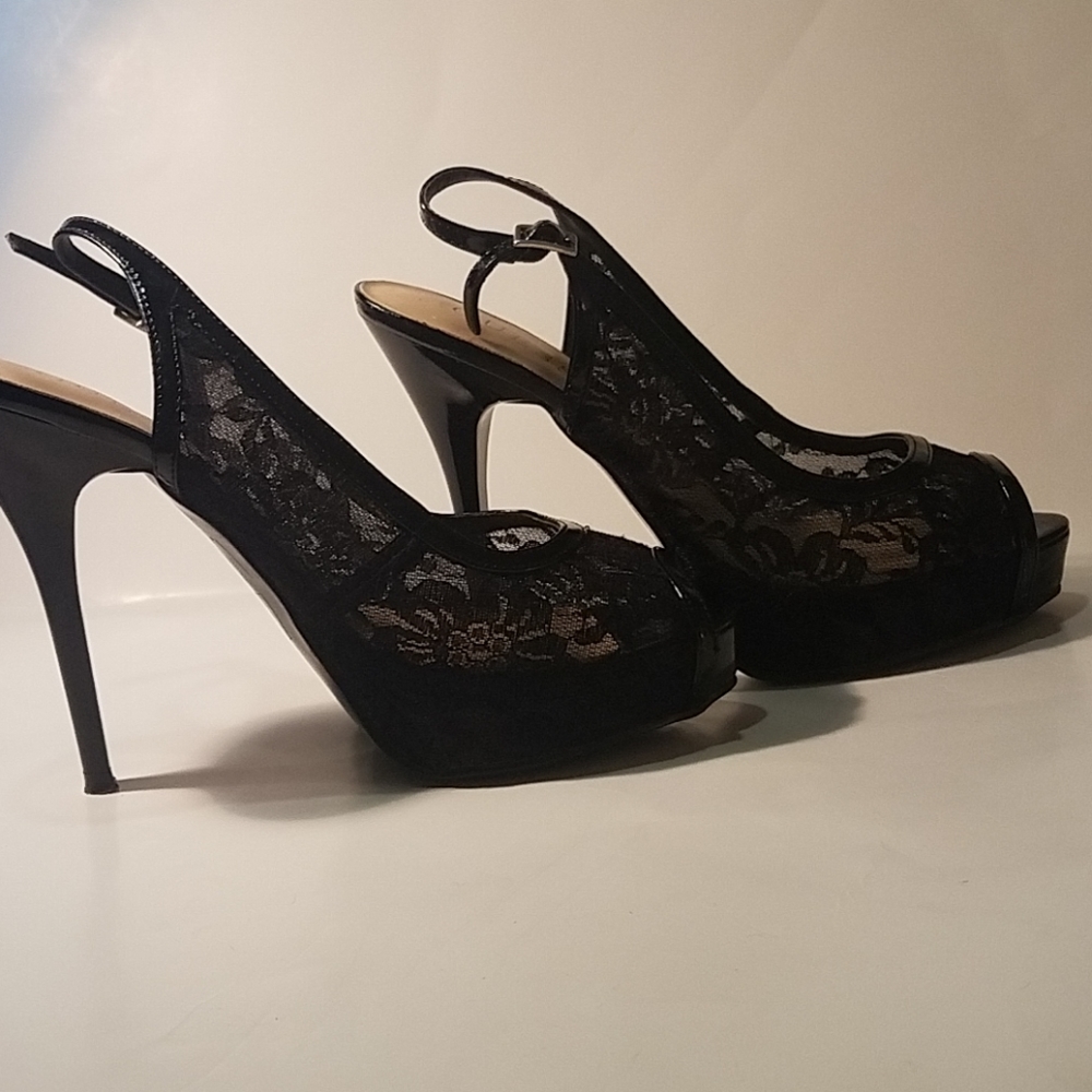 **SOLD** Guess Lace Peep Toe Heels - Picture 4 of 8